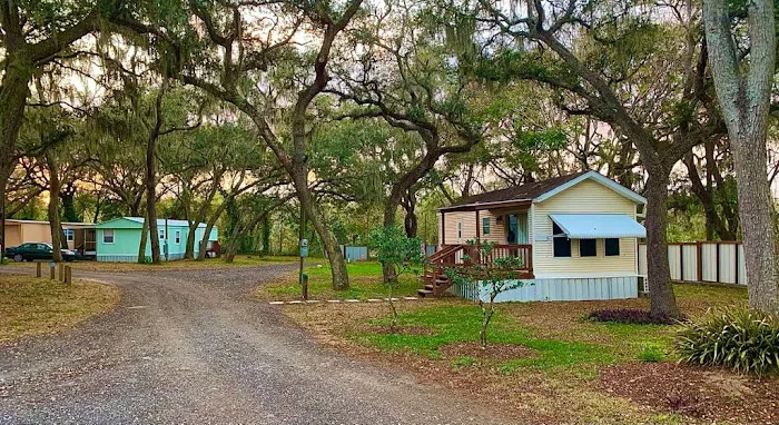 The HUB Leesburg - MH & RV Park Picture 1