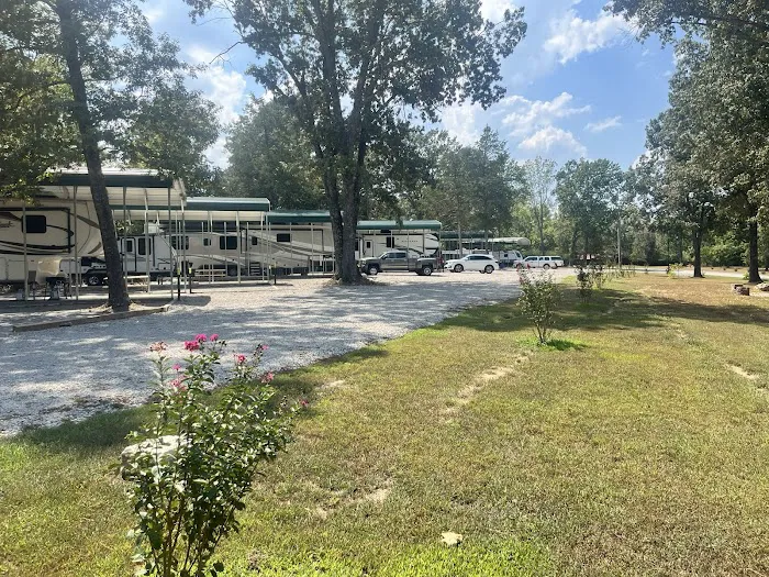 Anglers Choice Rv Park Picture 4