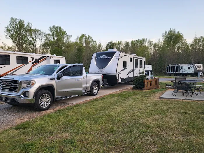Miller’s Outpost RV Resort Picture 8