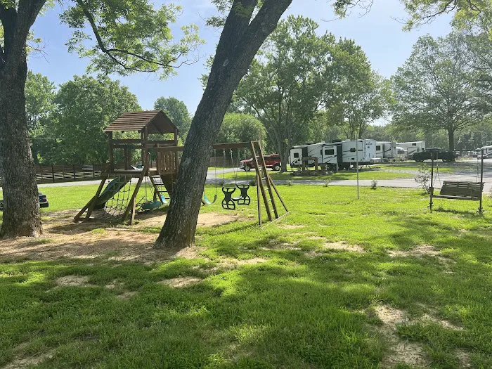 Miller’s Outpost RV Resort Picture 6