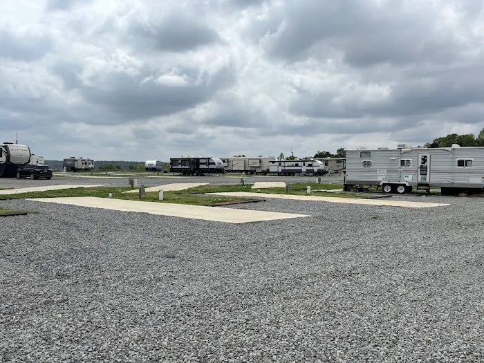 Hilltop RV Resort Picture 1