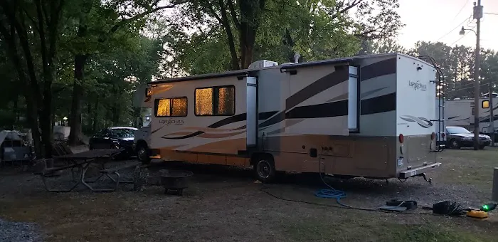 BARNES R.V. & MOBILE HOME PARK Picture 5