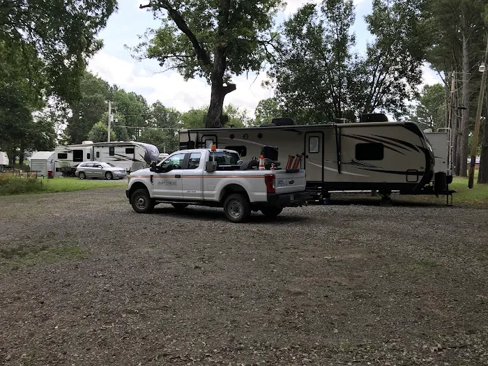 BARNES R.V. & MOBILE HOME PARK Picture 9