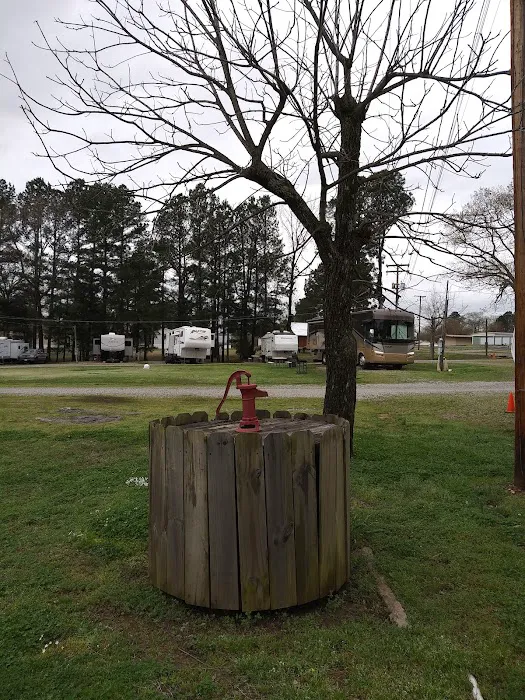 BARNES R.V. & MOBILE HOME PARK Picture 10