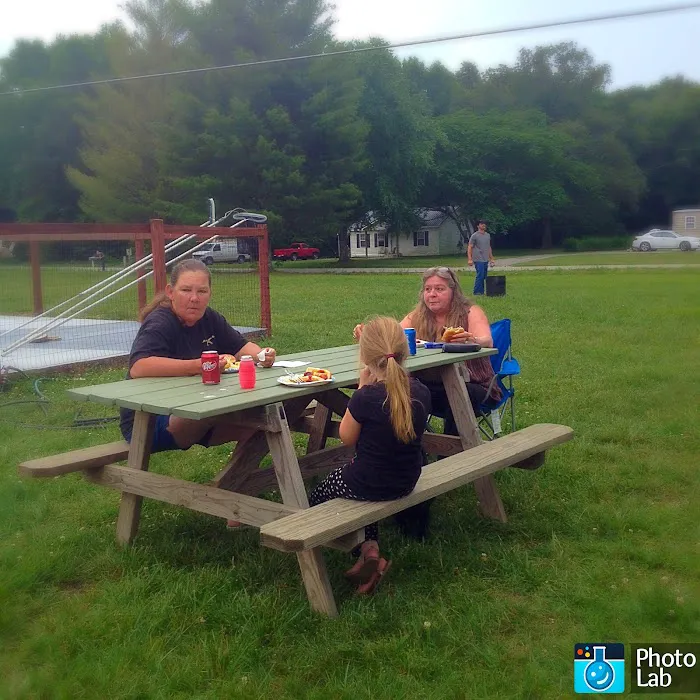 Whispering Oaks Campground Picture 9