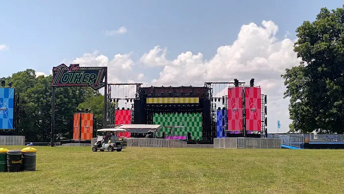 Bonnaroo group campsite Picture 9