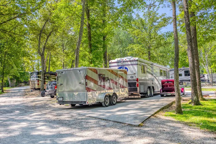 The Broken Banjo RV Park Picture 8
