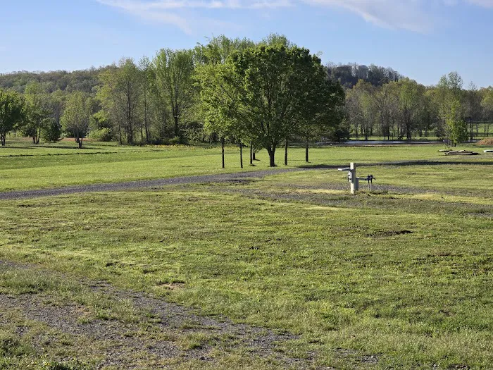 Eagles Nook RV Park Picture 8
