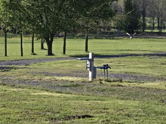 Eagles Nook RV Park Picture 10