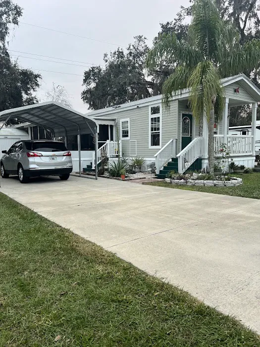 Red Oaks RV Resorts Picture 4