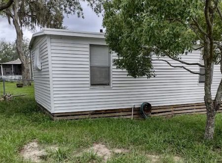 WE BUY Mobile HOMES WITH LAND CASH ANY CONDITION