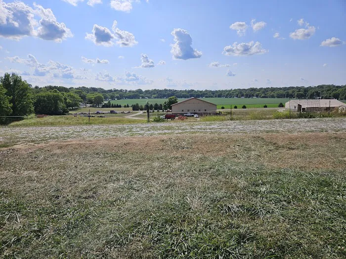 Riverfront private campground Picture 6