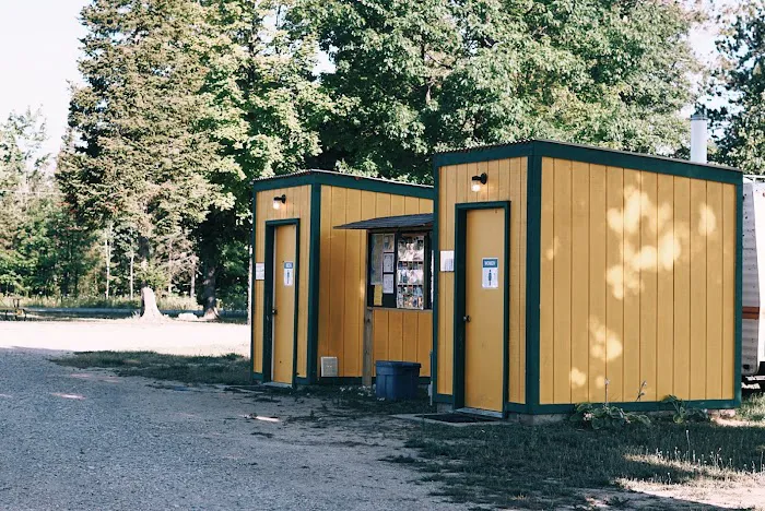 Mackinaw Campground Picture 1
