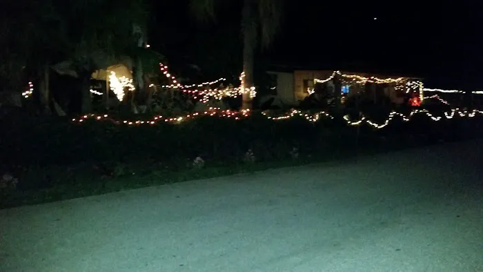 Orange Tree Mobile Home Park Picture 3