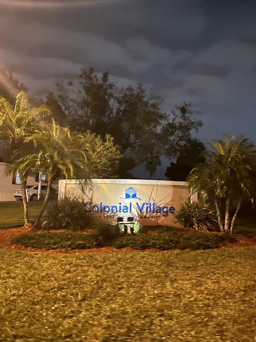 Colonial Village Picture 7
