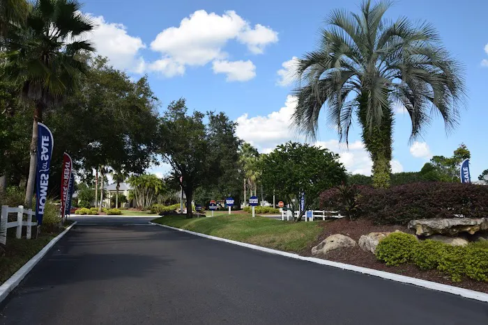 Shadow Hills Manufactured Home Community Picture 8