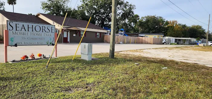 Seahorse Mobile Home Park Picture 3