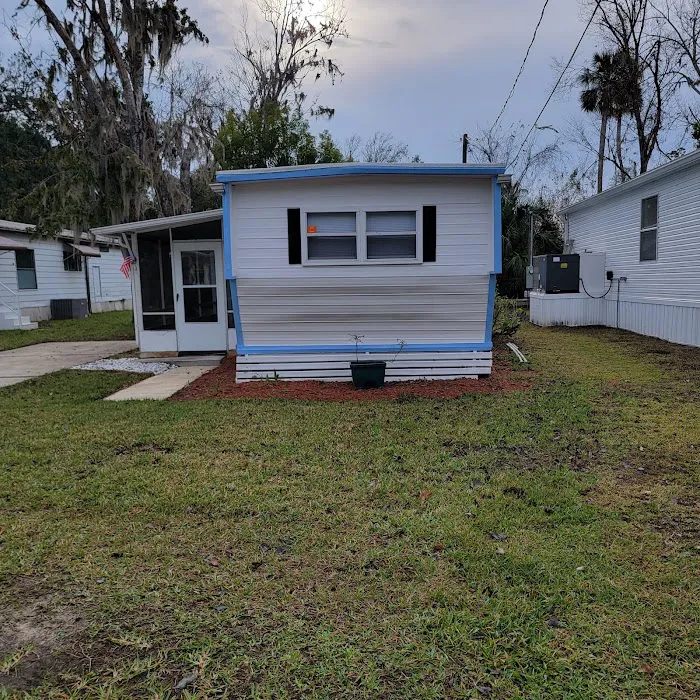 Seahorse Mobile Home Park Picture 4