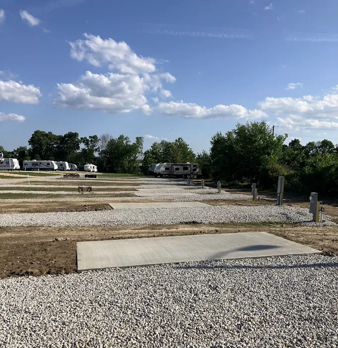 Theo's RV Park Picture 2