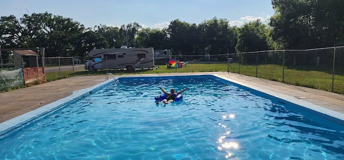 Holiday Acres Camping Resort Picture 6