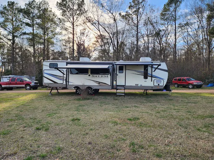 Waterside Camper Rentals Picture 1