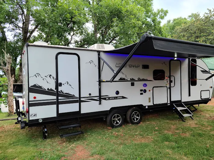 Waterside Camper Rentals Picture 4