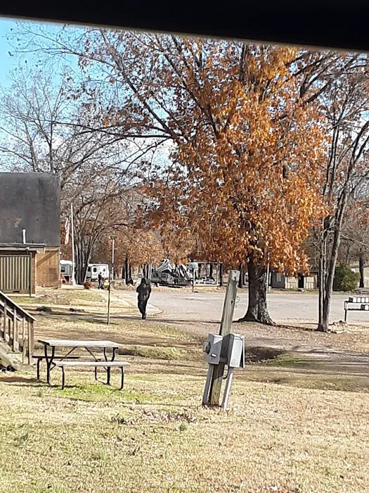 Morrilton RV Park Picture 4