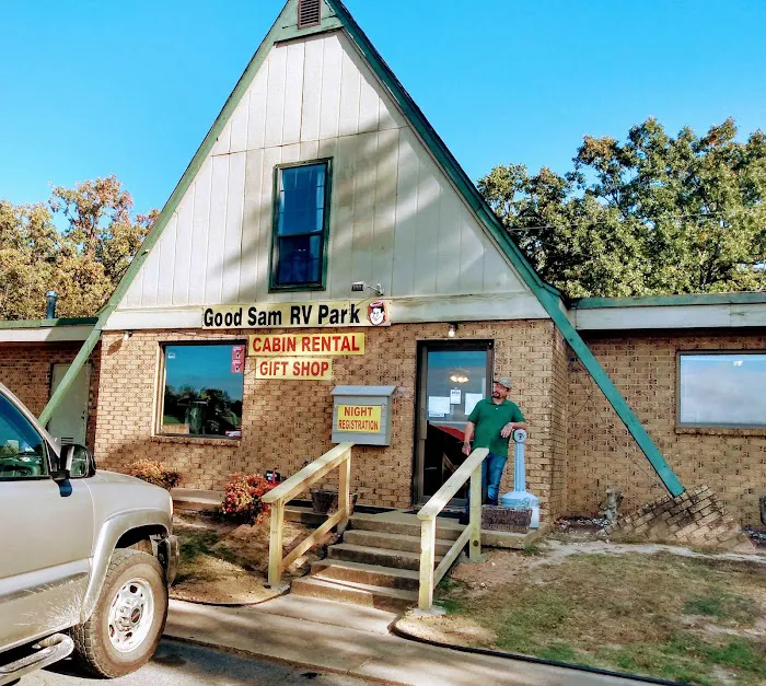 Morrilton RV Park Picture 7