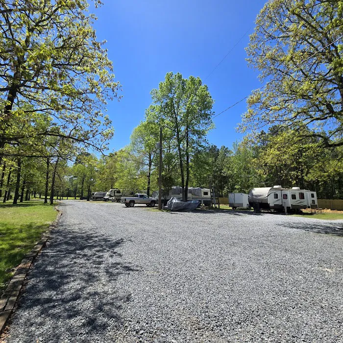 Trail's End RV Retreat Picture 9