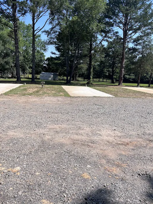 Macon RV Park Picture 4