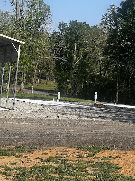 Macon RV Park Picture 4