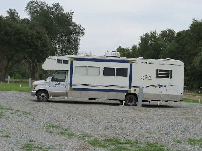 Twin Ponds RV Park and Campground Picture 4