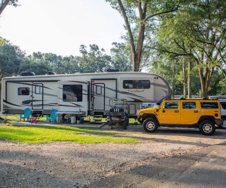Mobile Oaks RV Resort
