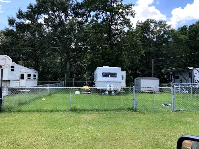 Southern Breeze RV Park Picture 7