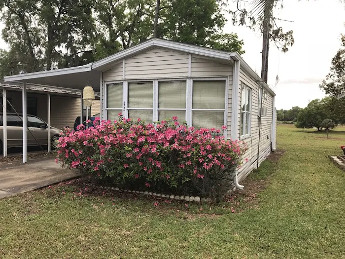 Town and Country RV Resort Picture 10
