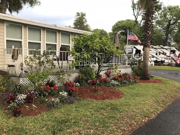 Town and Country RV Resort Picture 6