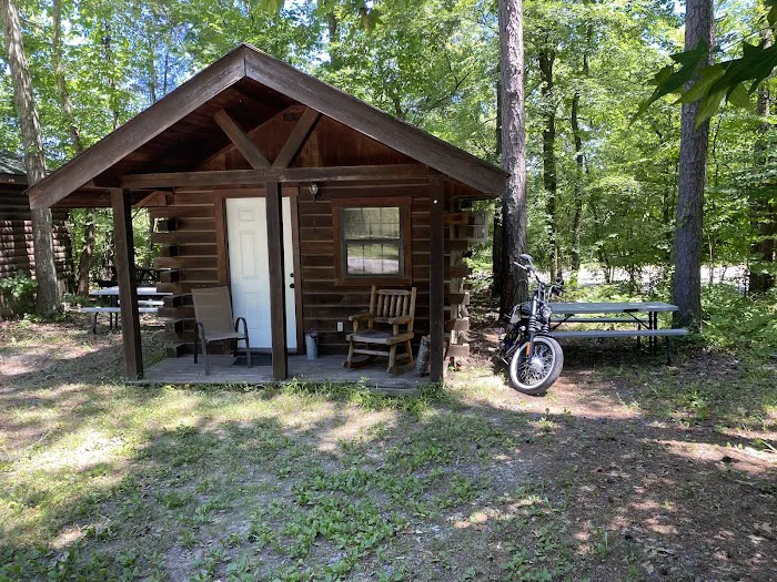 LBL Whispering Pines Campground & Cabins Picture 9