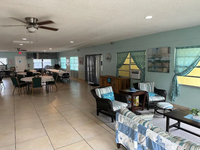Gulf Breeze RV Park Picture 8