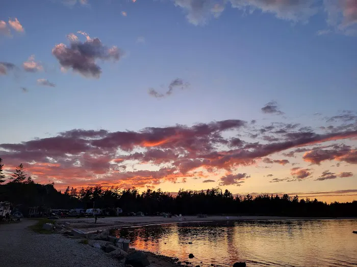 Castle Rock Lakefront Campark Picture 9