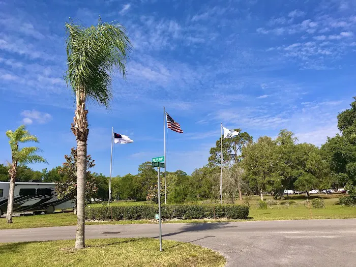 Word Of Life Florida RV Park Picture 5