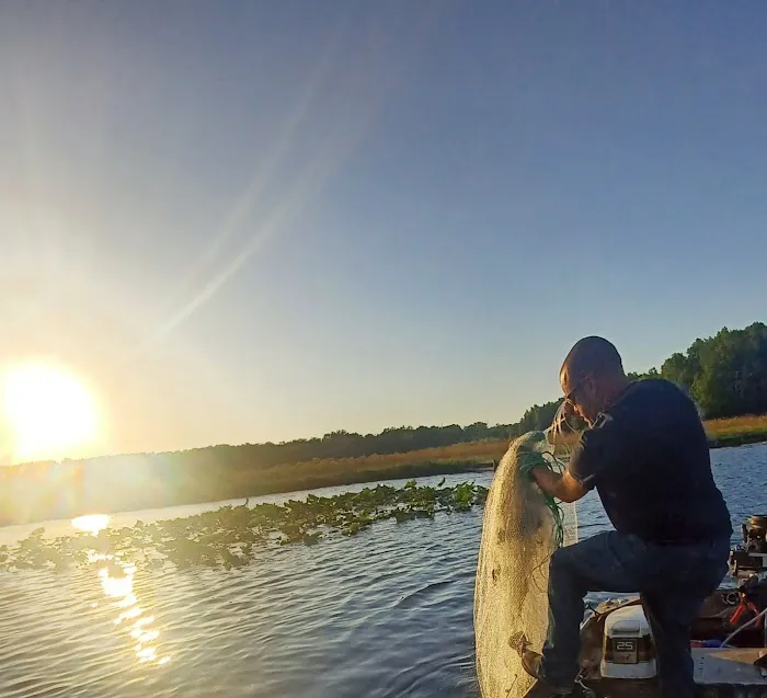 Lake Pasadena RV Park & Fish Picture 4