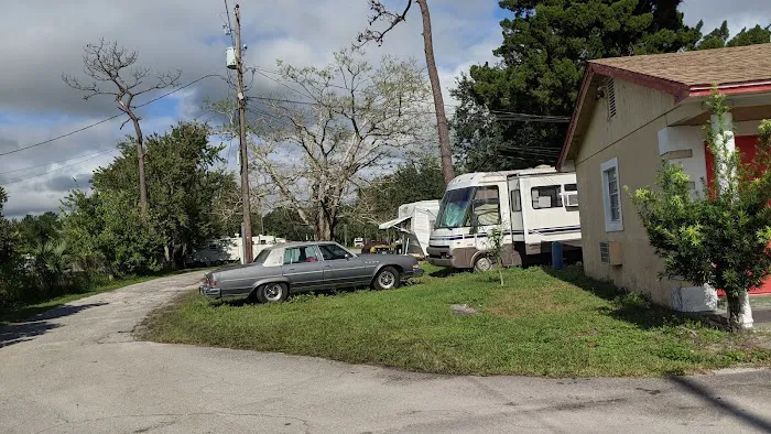 Village Inn & RV Park Picture 3