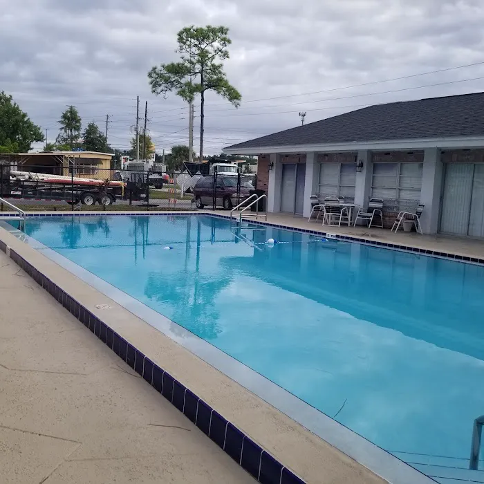Tamarack East Mobile Home Park Picture 6