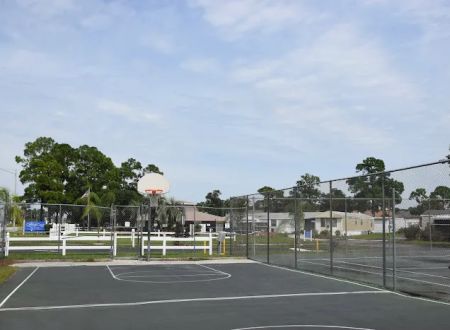 Carriage Court East Manufactured Home Community