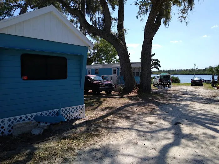 Rose Bay Landing Mobile Home Park Picture 2