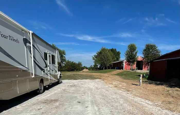 Gaither Horse Motel Picture 4