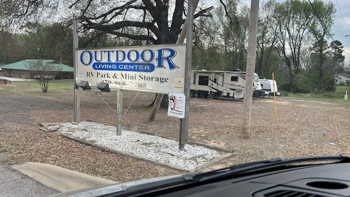 Outdoor Living Center RV Park Picture 7