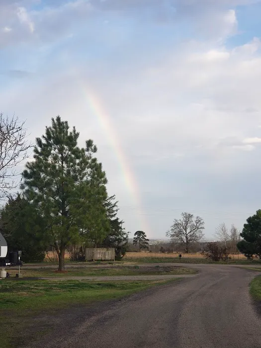 Hillbilly Haven RV Park Picture 7