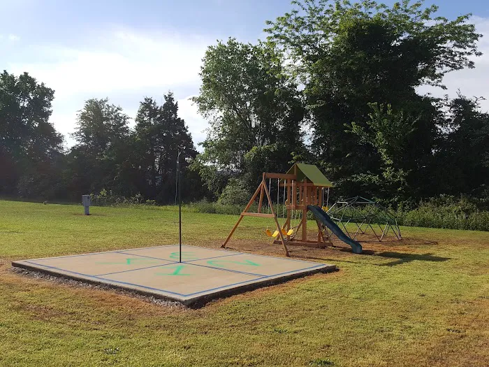 Moon Mobile Home Community Picture 3