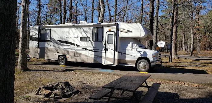 Burns Park RV Park and Campground Picture 10